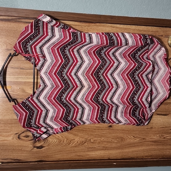 Top - Picture 1 of 2